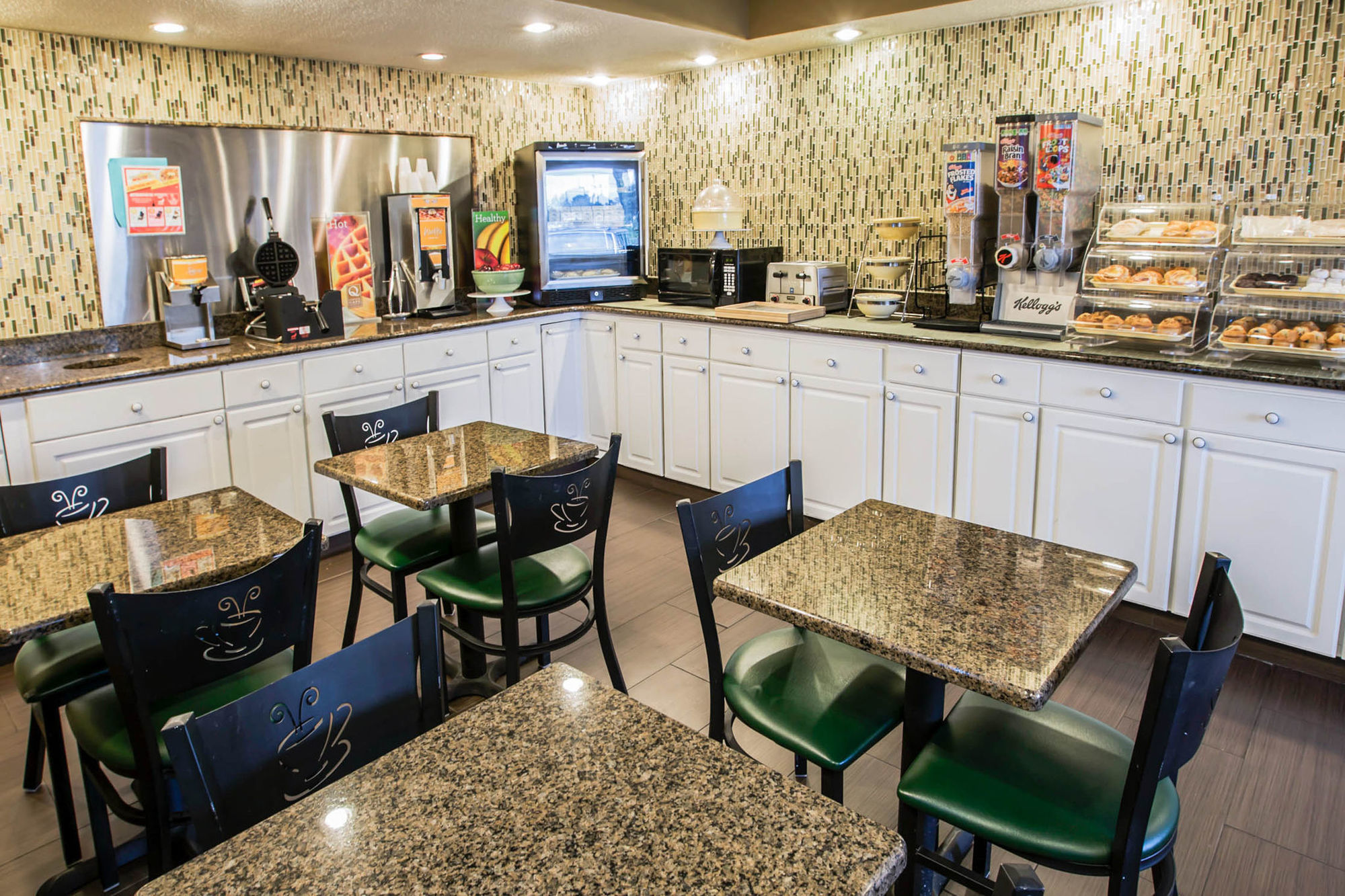 Baymont By Wyndham Wilmington Hotel Facilities photo