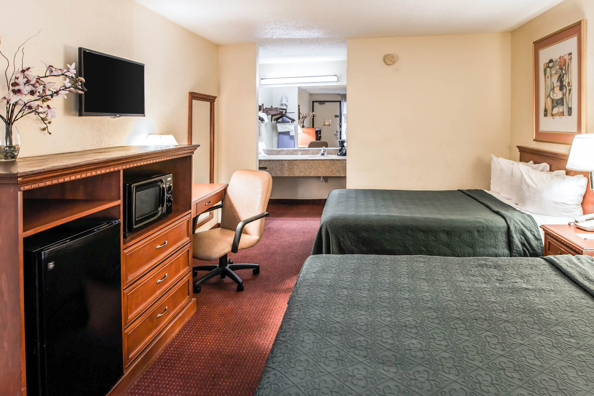 Baymont By Wyndham Wilmington Hotel Room photo
